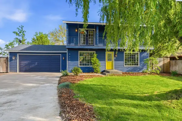 4615 E Robin Court, West Richland, WA 99353