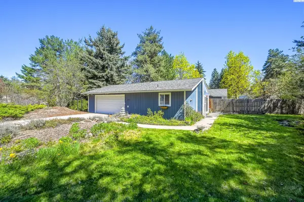 1050 SE Glen Echo Rd, Pullman, WA 99163