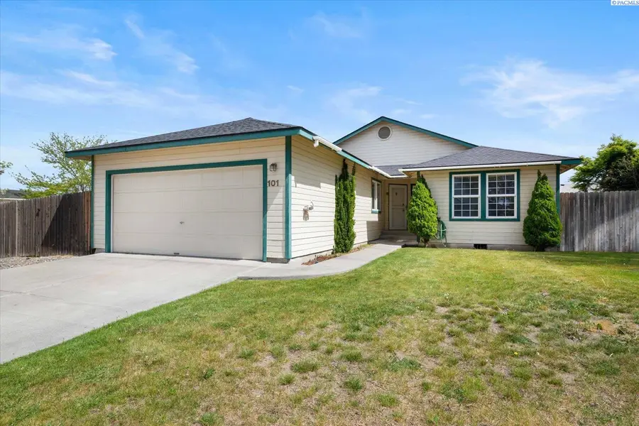 101 S Van Buren Ct, Kennewick, WA 99336 - #2