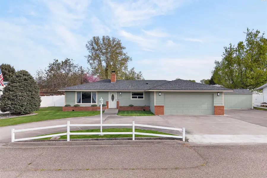 4313 W Agate St, Pasco, WA 99301 - #2