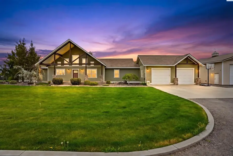 230 Albro Rd., Sunnyside, WA 98944 - #2