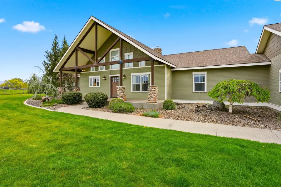 230 Albro Rd., Sunnyside, WA 98944 - #3