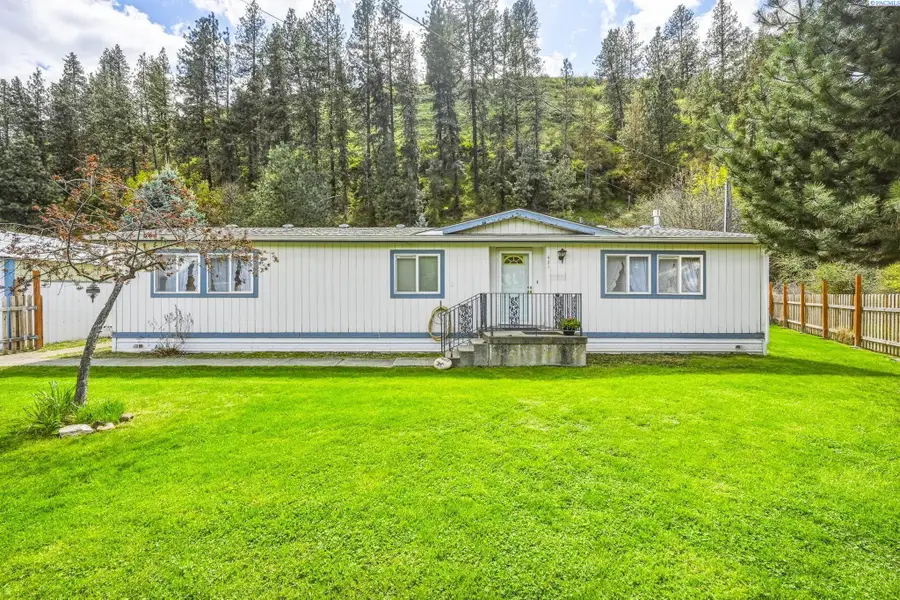 421 W A Ave, Colfax, WA 99111 - #2