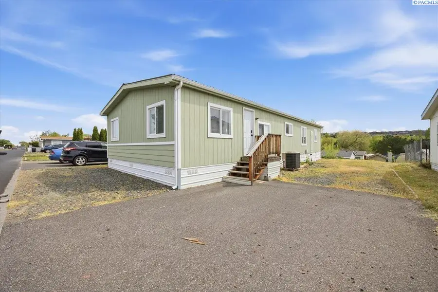 6605 W James St #647, West Richland, WA 99353 - #3