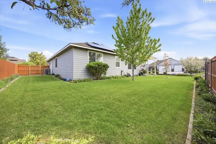 10201 W 18th Ct., Kennewick, WA 99338 - #2
