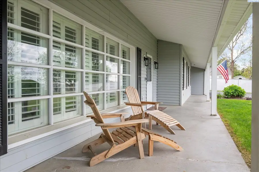 4427 W Rio Grande Avenue, Kennewick, WA 99336 - #3