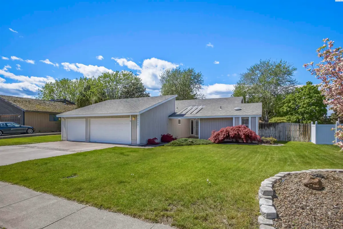 2335 Snohomish Ave, Richland, WA 99354 - #1