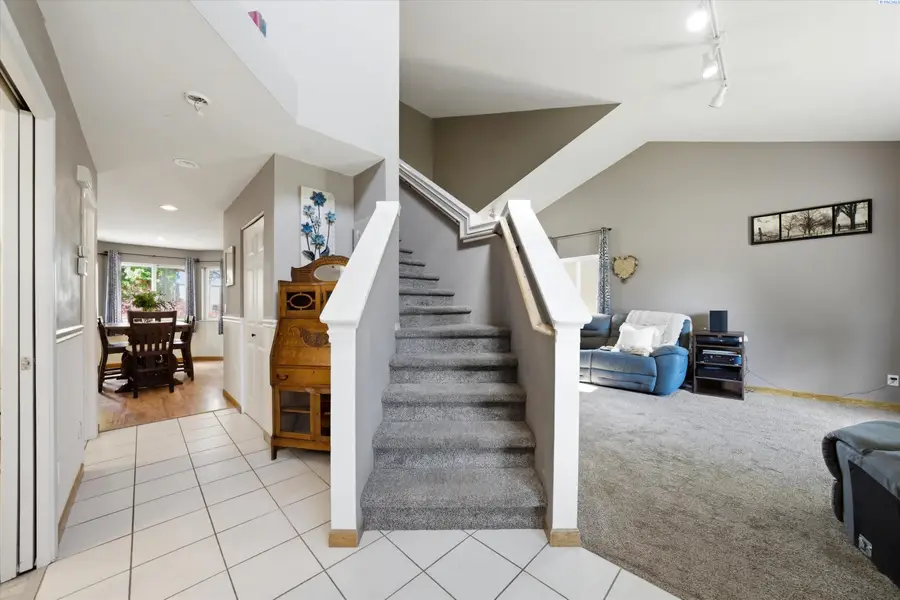 7106 W 5th Place, Kennewick, WA 99336 - #3