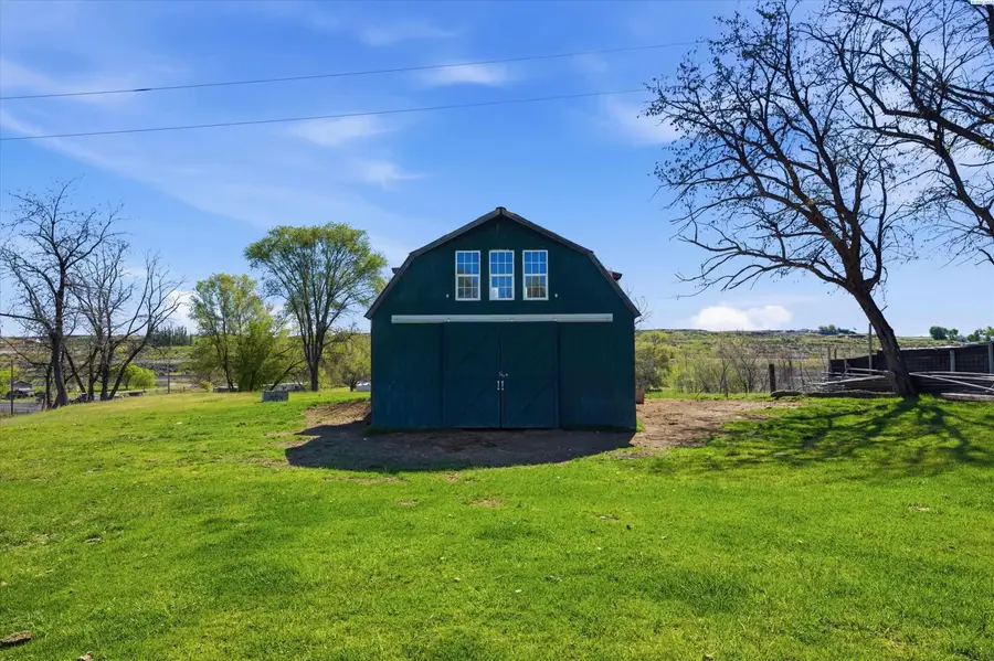 351 W Eltopia West, Eltopia, WA 99330 - #3