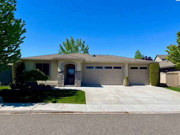 2313 Copperhill Street, Richland, WA 99354