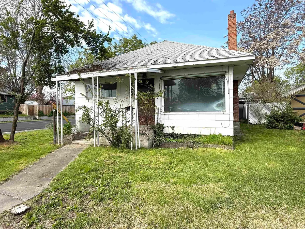 746 9th Street, Clarkston, WA 99403 - #1