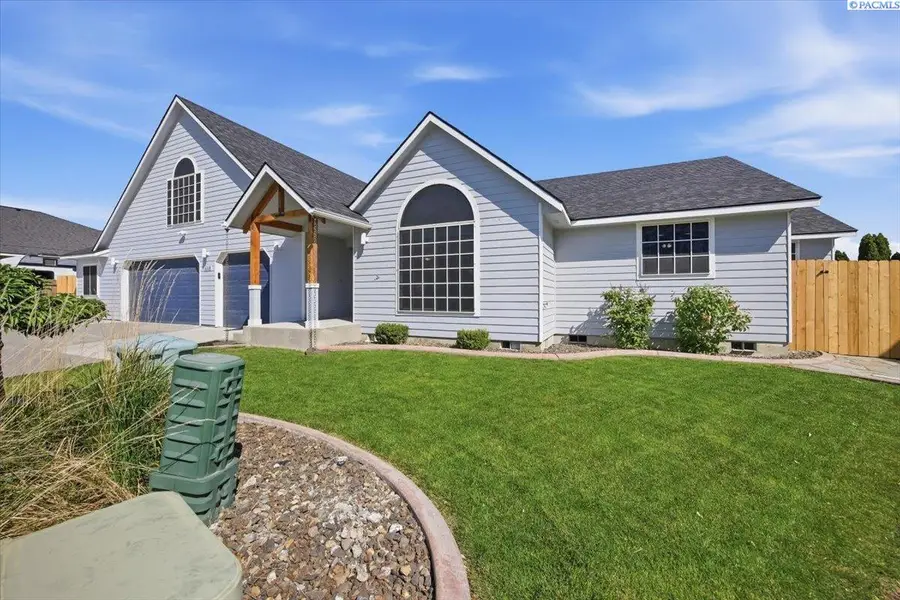 1608 W 25th Pl, Kennewick, WA 99337 - #3