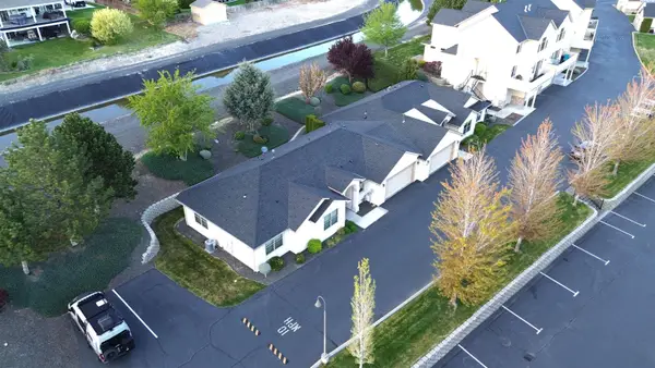 3710 Canyon Lakes Dr K-102, Kennewick, WA 99337