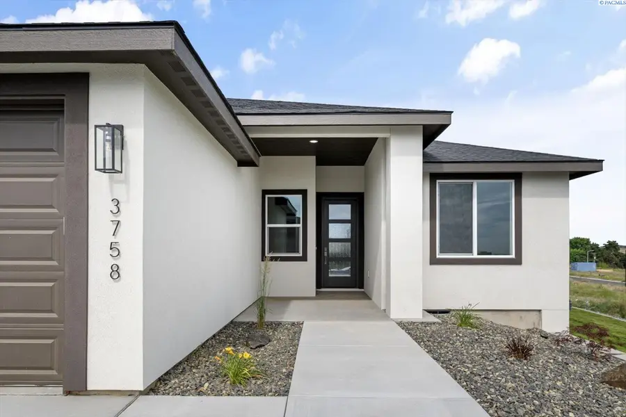 3758 S Nelson St, Kennewick, WA 99338 - #2