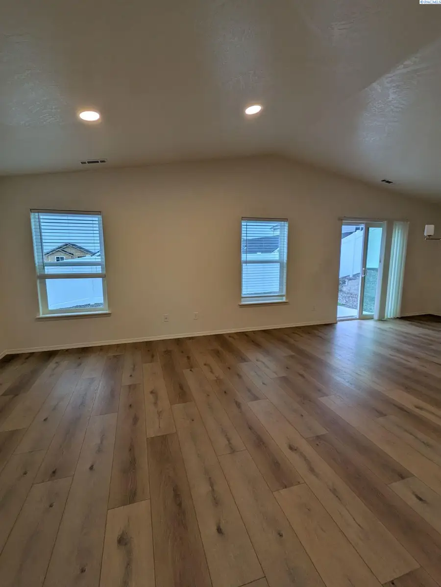 3691 S Quay Street, Kennewick, WA 99338 - #2