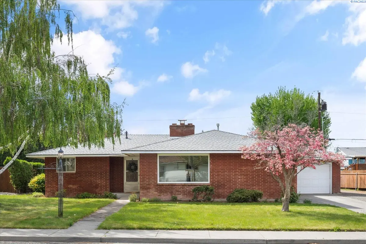 208 S Morain, Kennewick, WA 99336 - #1