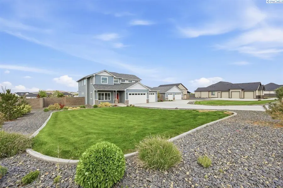13934 S Furlong Ln, Kennewick, WA 99338 - #3