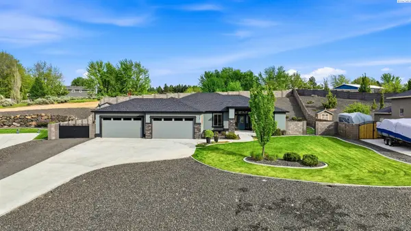 2788 Sunshine Ridge Rd, Richland, WA 99352
