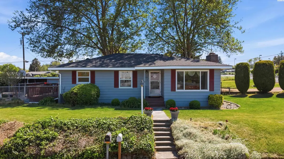 1721 W 12th Ave, Kennewick, WA 99337 - #1