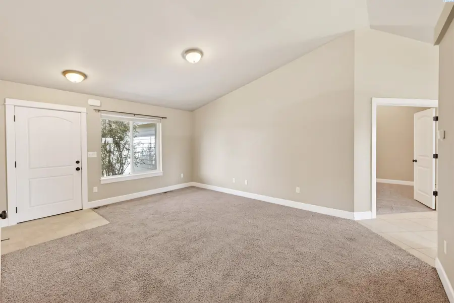 680 Tanglewood Dr, Richland, WA 99352 - #2