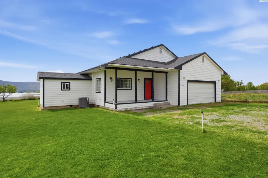 129601 W Swain Rd., Prosser, WA 99350 - #2