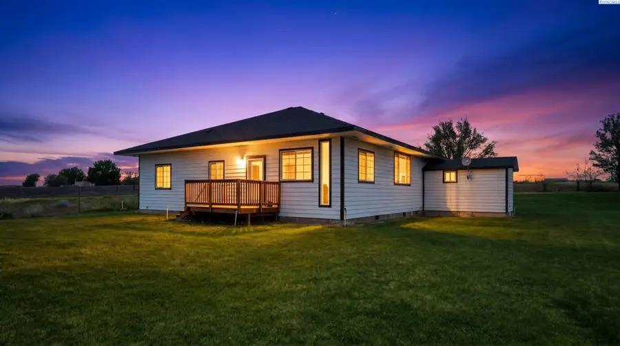 129601 W Swain Rd., Prosser, WA 99350 - #3