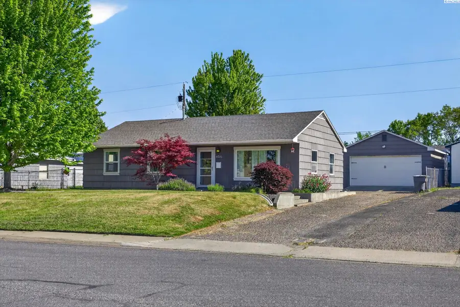 406 Cottonwood Dr, Richland, WA 99352 - #2