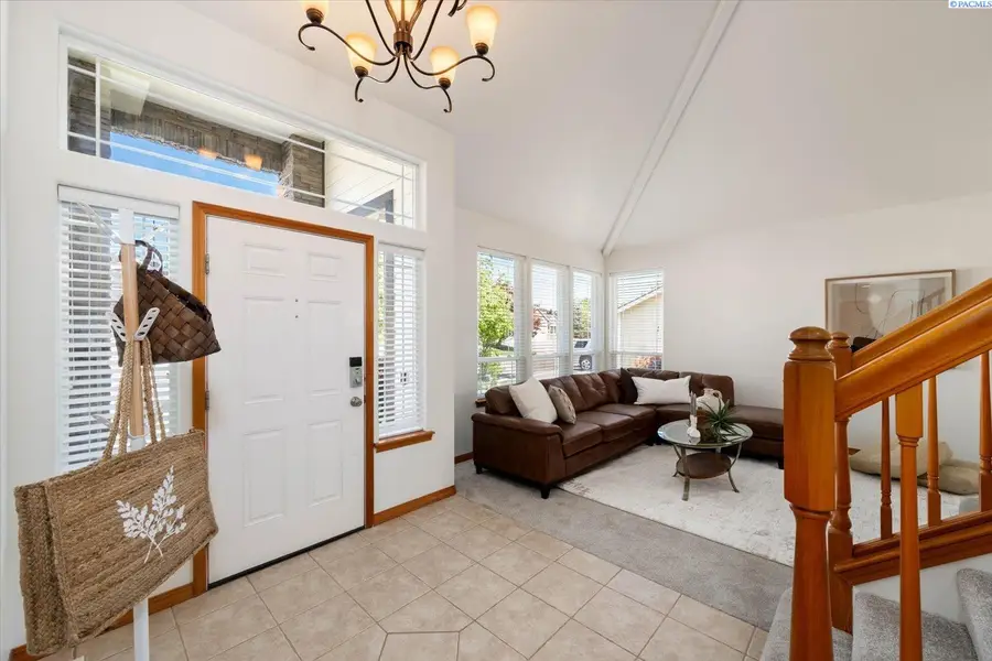 905 Clermont Drive, Richland, WA 99352 - #3