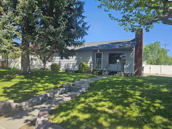 502 Wright Avenue, Richland, WA 99352