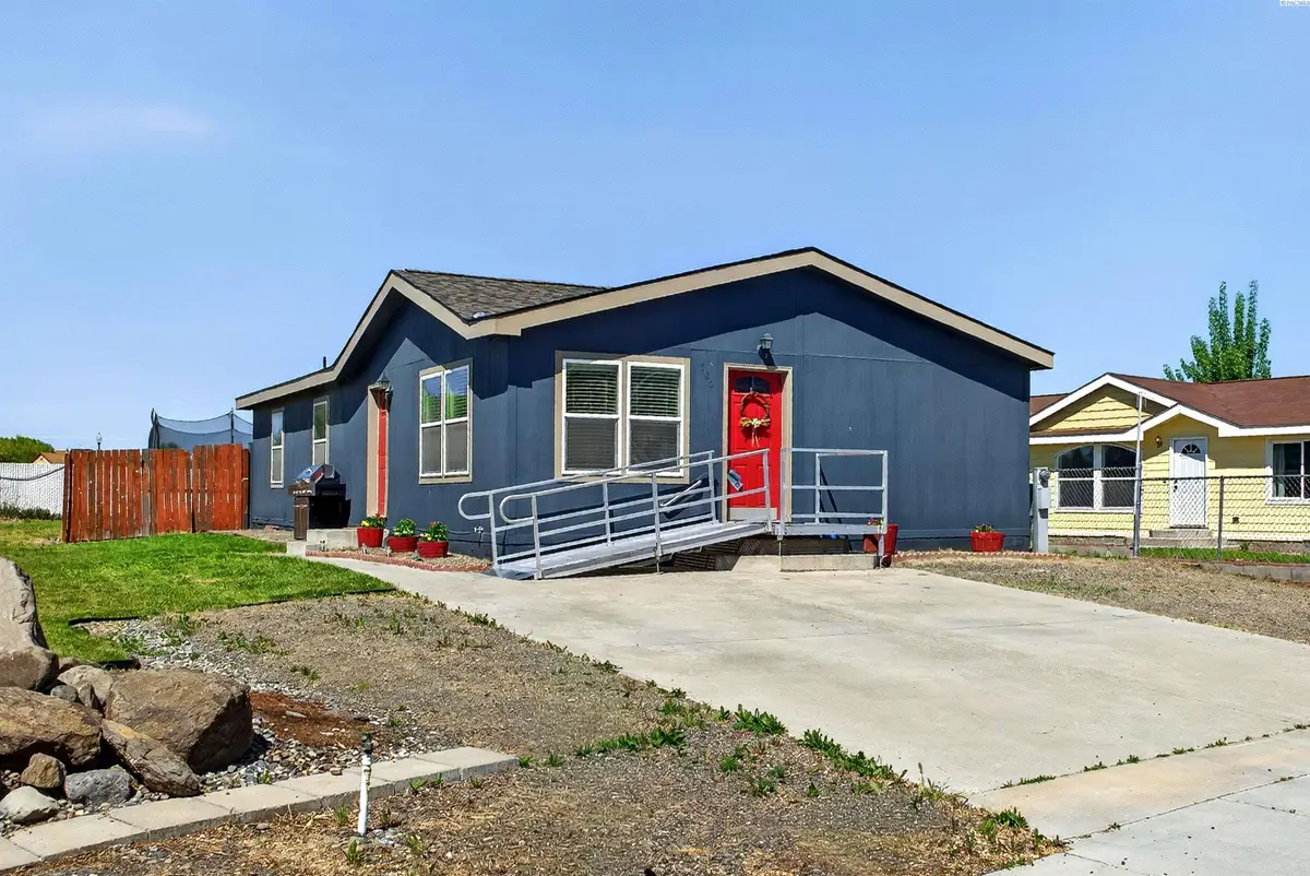 520 New Gate Drive, Prosser, WA 99350 - #1