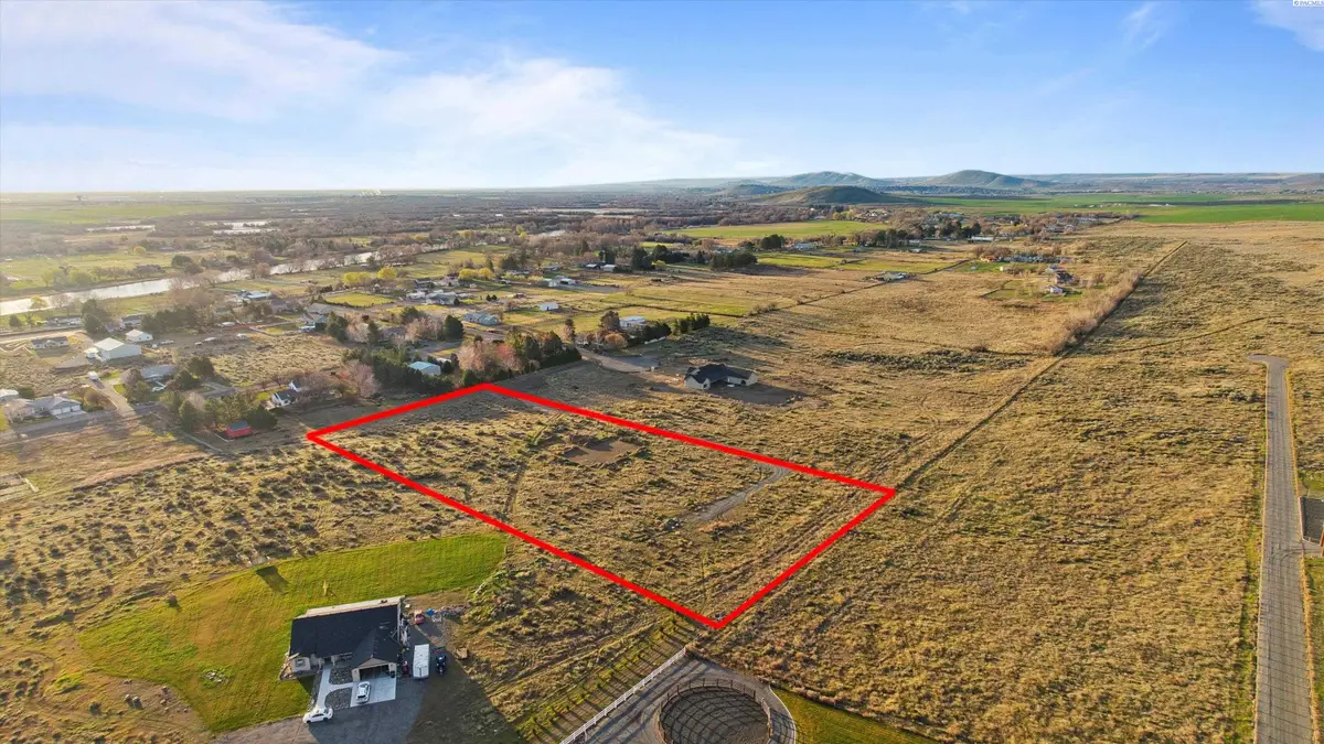 43703 E Carel Ln, West Richland, WA 99353 - #1