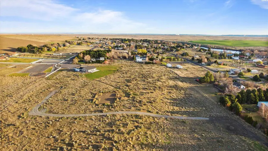 43703 E Carel Ln, West Richland, WA 99353 - #3