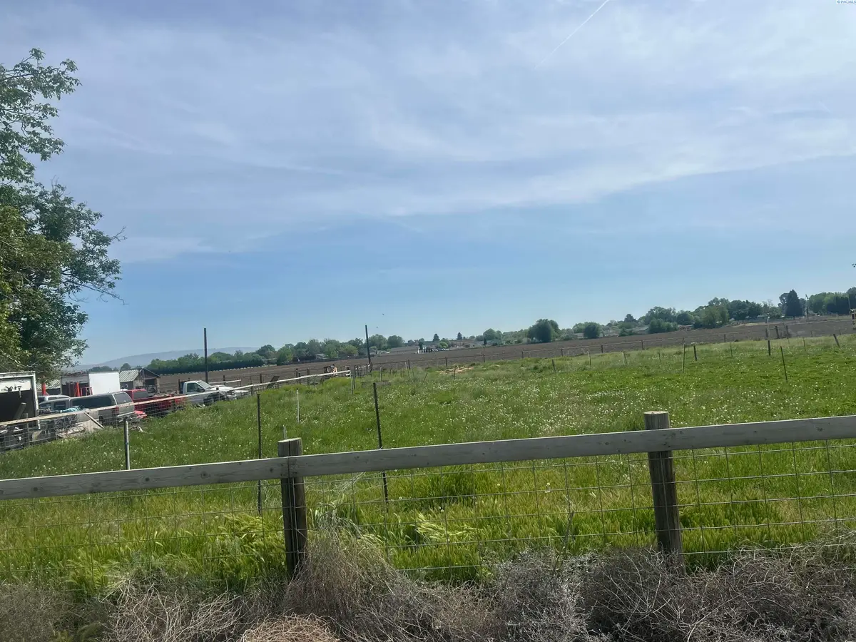 NKA 2nd Ave, Granger, WA 98932 - #1