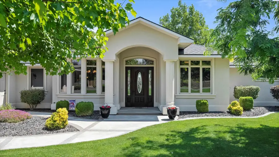 3113 Chardonnay Dr, Pasco, WA 99301 - #3