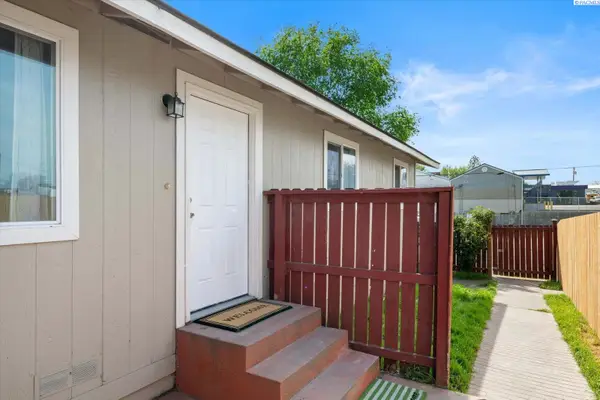 705 8th Street, Benton City, WA 99320