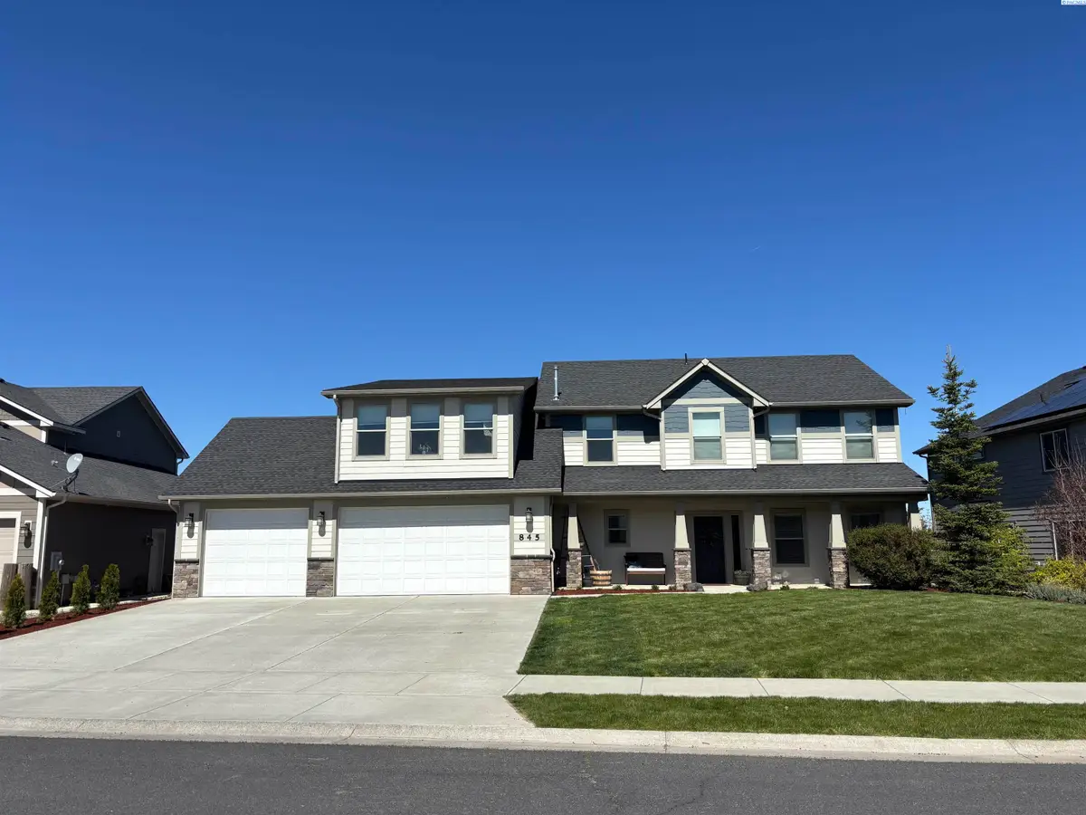 845 SW Windy Point Ct, Pullman, WA 99163 - #1