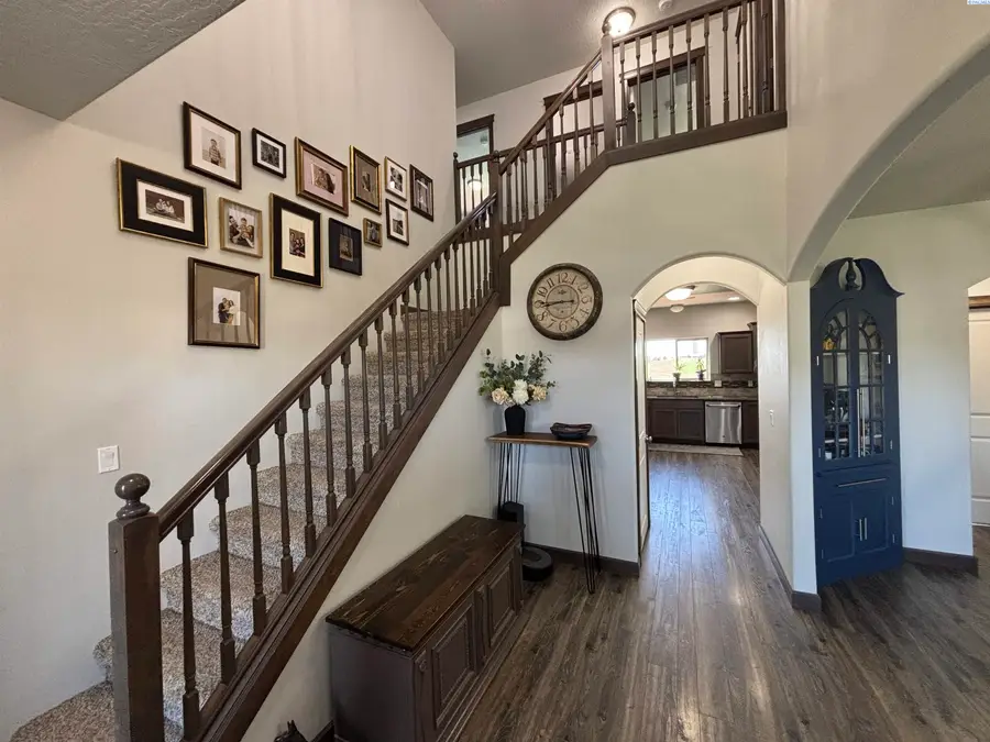 845 SW Windy Point Ct, Pullman, WA 99163 - #2