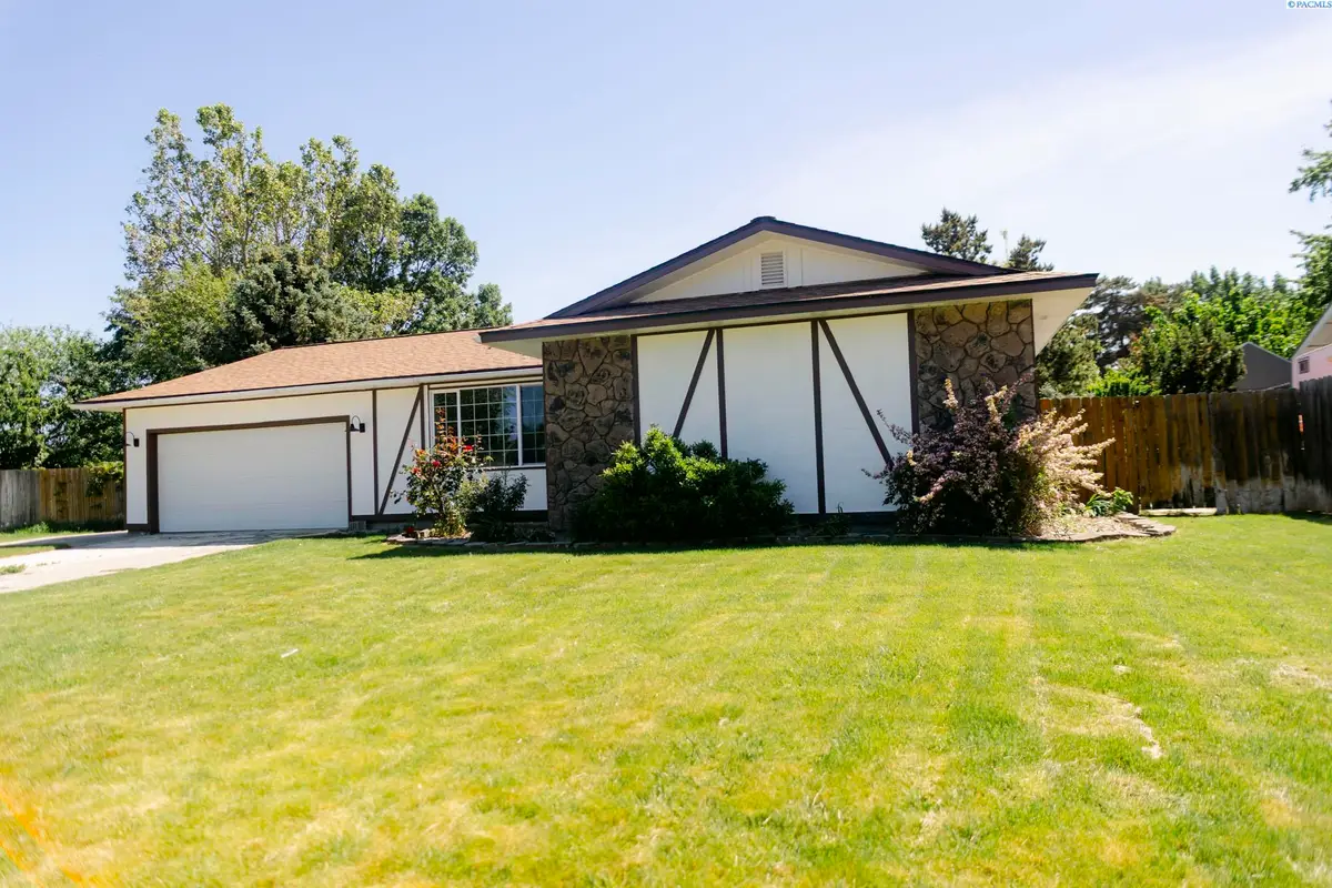 5015 W 6th Pl, Kennewick, WA 99336 - #1