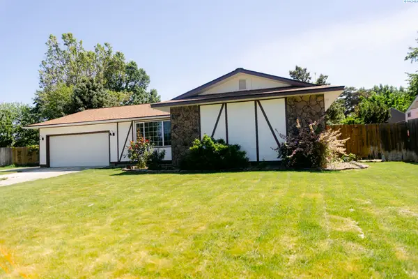 5015 W 6th Pl, Kennewick, WA 99336
