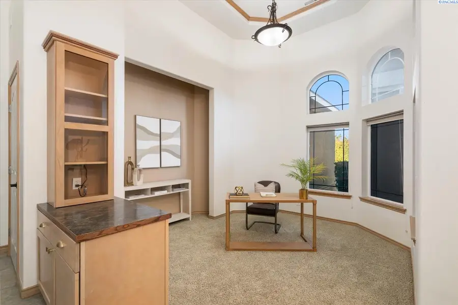 3703 S Keller St, Kennewick, WA 99337 - #3