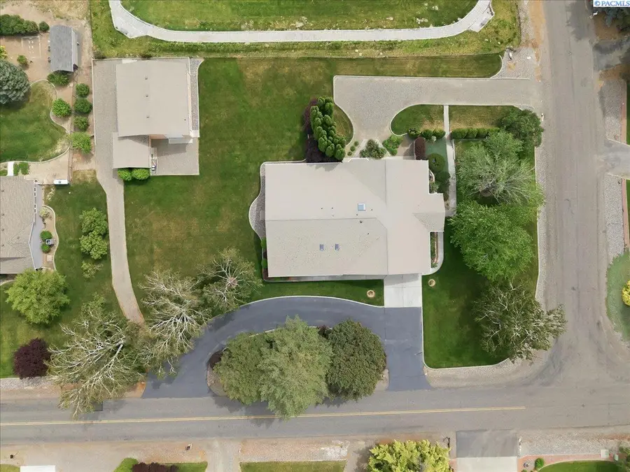 97304 E Alhambra, Kennewick, WA 99338 - #2