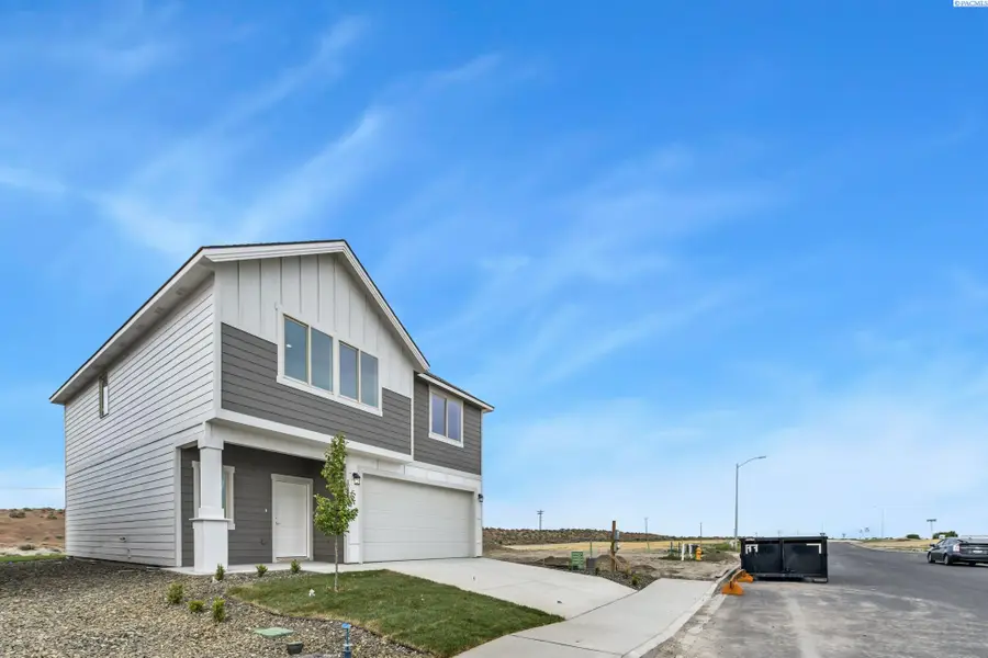 10442 Clearwater Dr, Kennewick, WA 99336 - #2