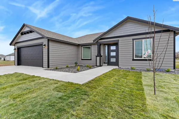 1617 Parkwood Ct, Grandview, WA 98930