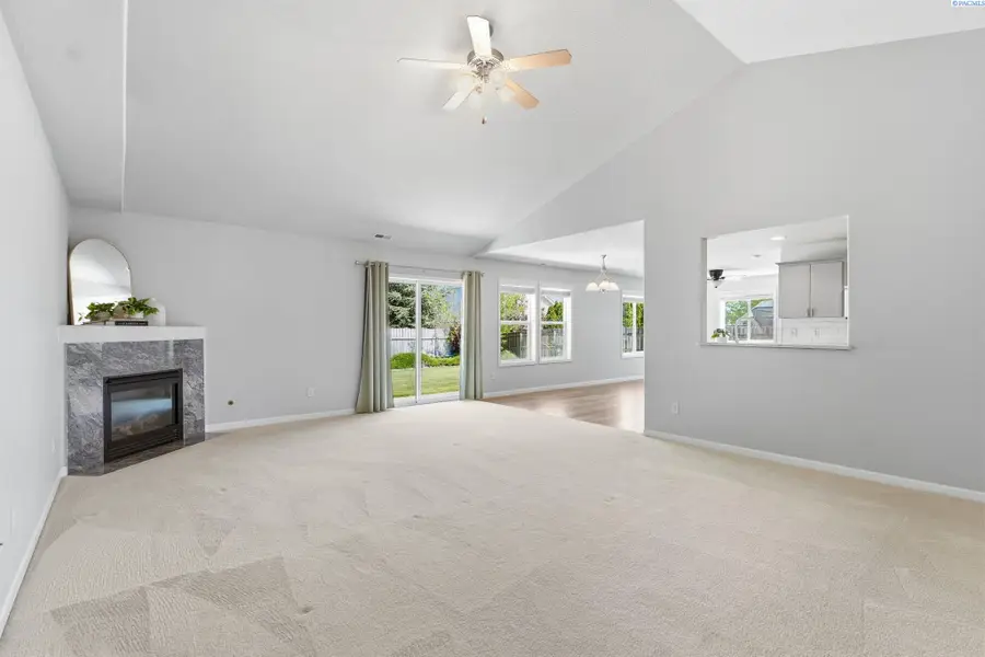 4203 Valencia Dr, Pasco, WA 99301 - #3