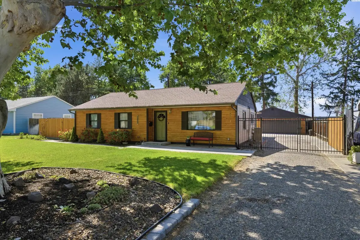 1323 Cottonwood Dr, Richland, WA 99354 - #1