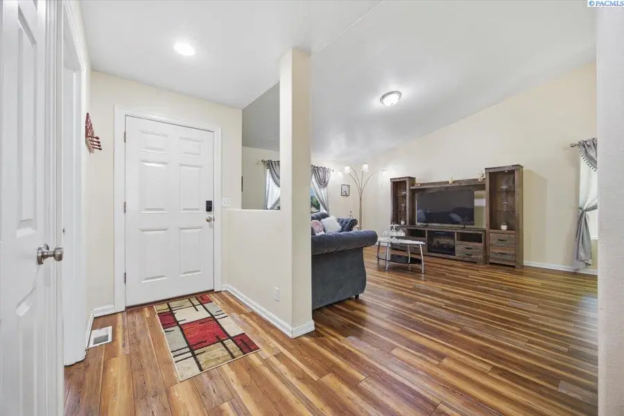 1511 W 40th Pl, Kennewick, WA 99337-3959 - #2
