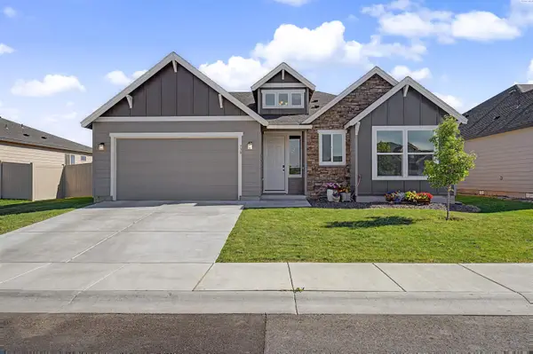 738 NE I St, Quincy, WA 98848
