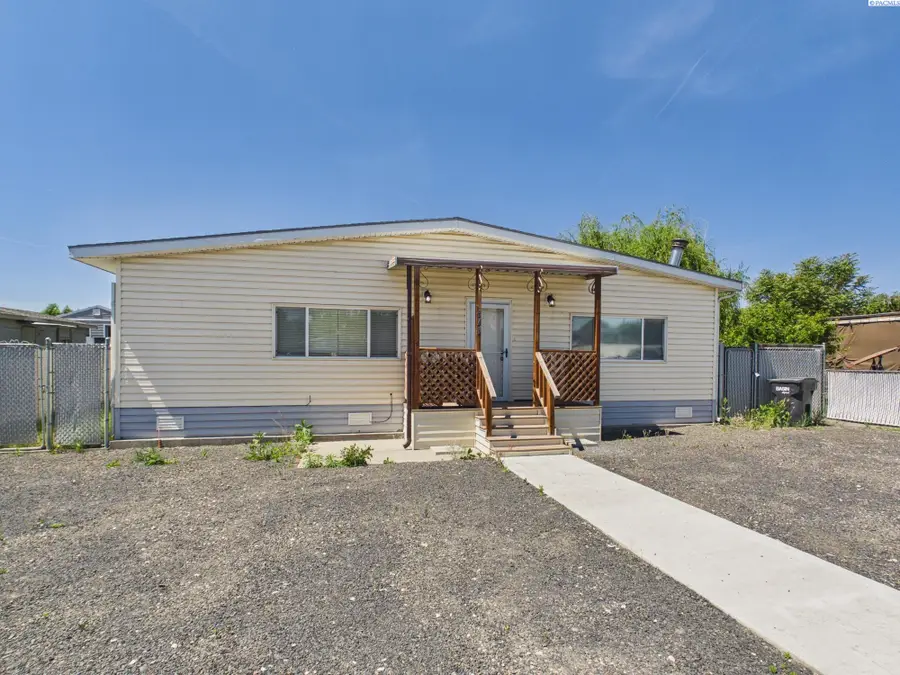 414 N 23rd Ave, Pasco, WA 99301 - #2