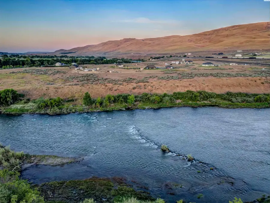 80456 N 757 Pr Nw, Prosser, WA 99350 - #2
