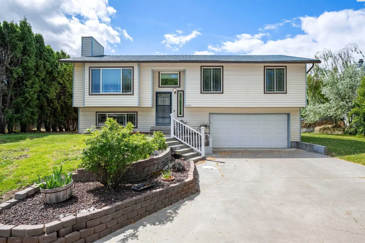 2225 Blue Jay Lane, West Richland, WA 99353 - #1